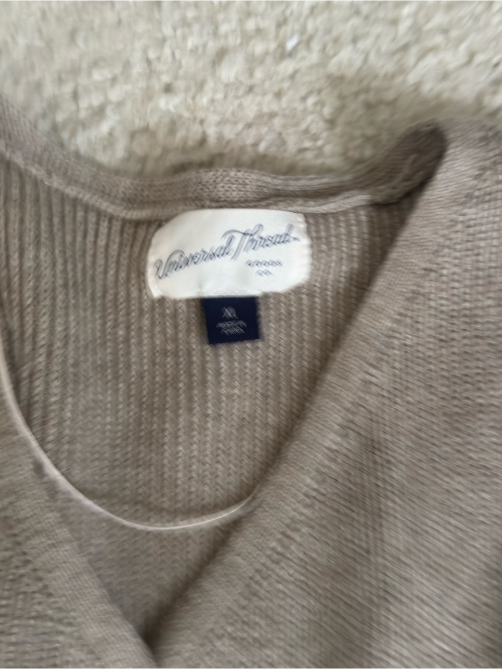 Universal Threads sweater vest - Picture 2 of 3